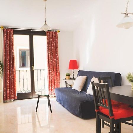 Centrico Apartamento En Calle Carreteria - Malaga Bagian luar foto